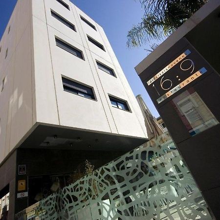 Apartamentos 16:9 Suites アルメリア エクステリア 写真