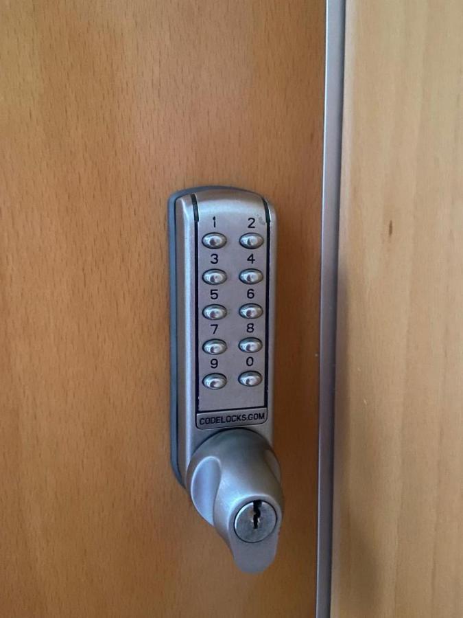 Apartamentos 16:9 Suites アルメリア エクステリア 写真