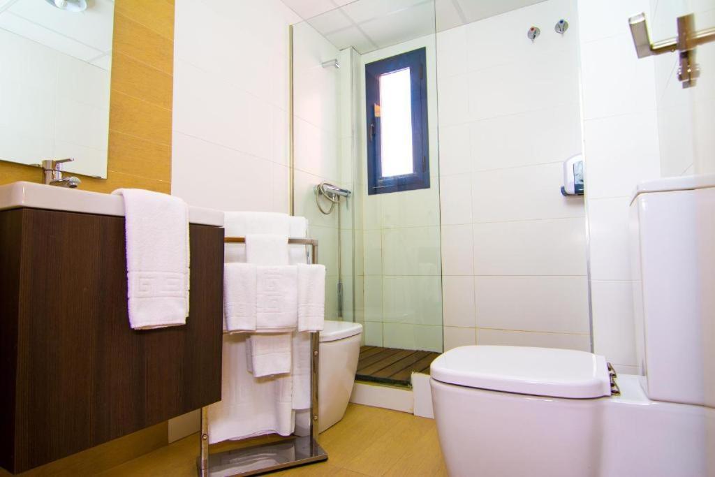 Apartamentos 16:9 Suites アルメリア エクステリア 写真