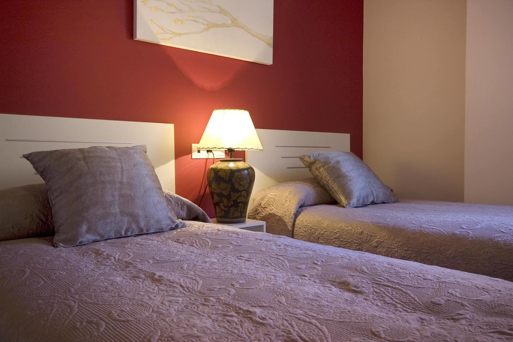Apartamentos 16:9 Suites アルメリア エクステリア 写真
